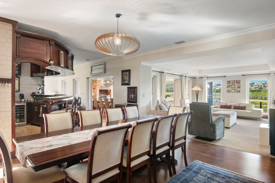 6 Bedroom Property for Sale in Thesen Islands Western Cape